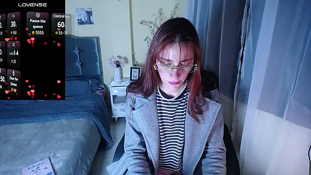 IsaBaileys  online show from February 18, 5:16 am