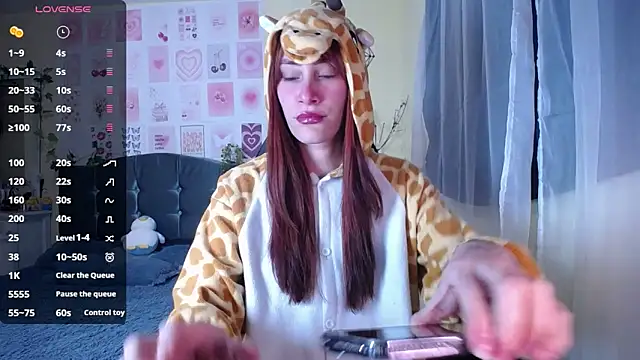 IsaBaileys  online show from February 25, 2:01 am