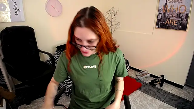 IsaBaileys  online show from March 11, 7:36 pm