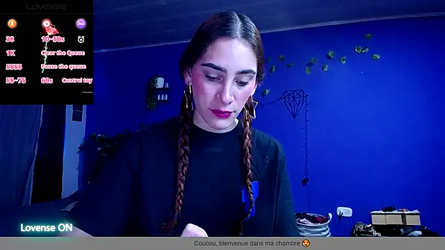 IsaBaileys  online show from September 29, 9:20 pm