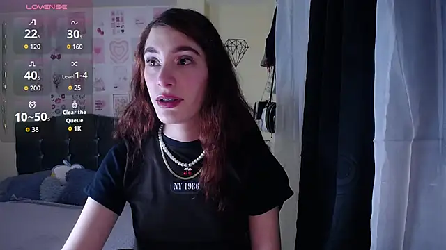 IsaBaileys  online show from April 8, 3:08 am