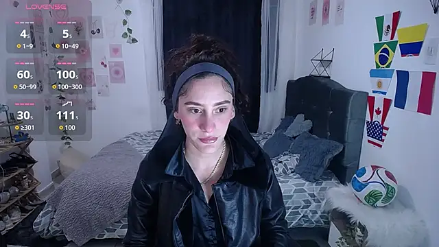 Snapshot of IsaBaileys_ chatting on June 21, 3:23 am IsaBaileys online show from June 21, 3:23 am