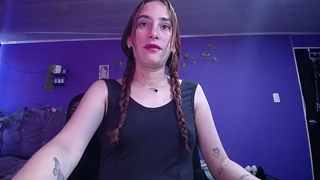 IsaBaileys  online show from September 25, 8:15 pm