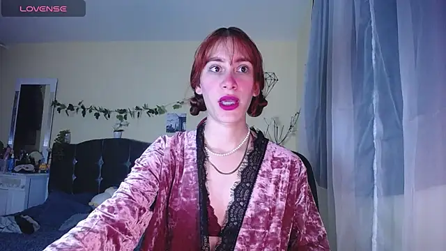 IsaBaileys  online show from February 11, 3:06 am