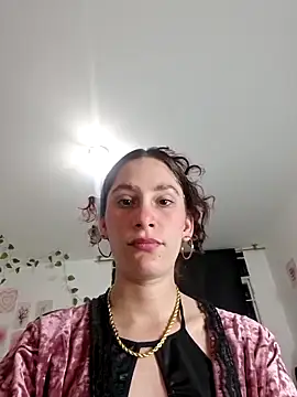 Snapshot of IsaBaileys_ chatting on June 5, 2:38 am IsaBaileys online show from June 5, 2:38 am