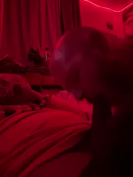 Snapshot of Mune_Raez_6 chatting on February 1, 11:41 am Mune Raez 6 online show from February 1, 11:41 am