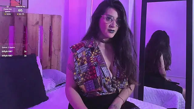 emily amaya online show from May 15, 8:18 pm