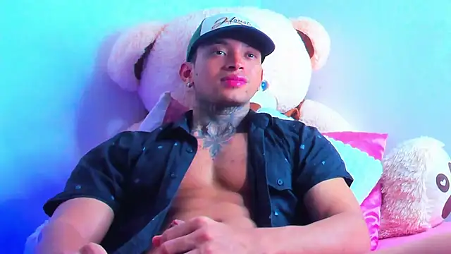 Stiven collins online show from January 10, 12:00 pm