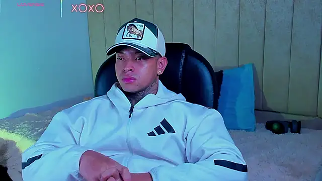 Stiven collins online show from March 30, 11:11 am