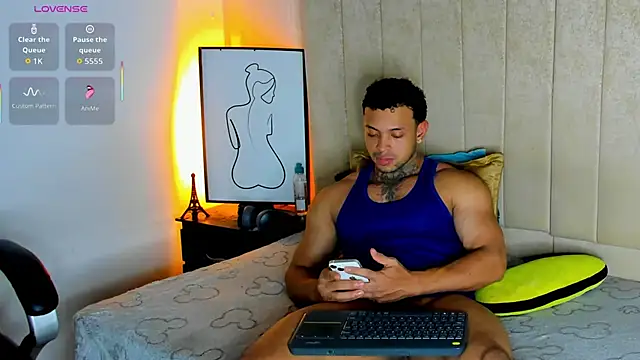 Stiven collins online show from May 16, 9:36 pm