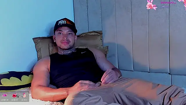 Stiven collins online show from May 31, 3:29 pm