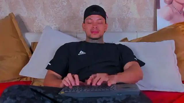 Stiven collins online show from February 15, 2:38 pm