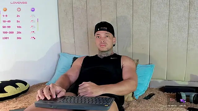 Stiven collins online show from April 18, 8:38 am