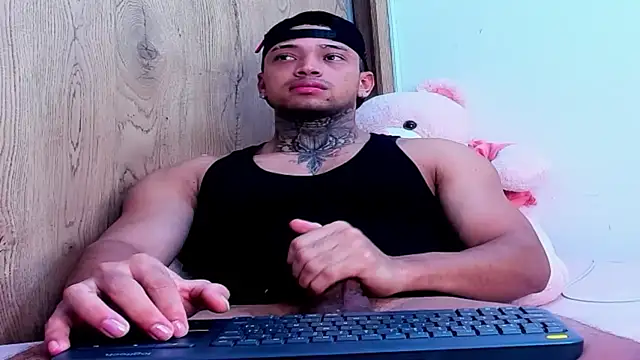 Stiven collins online show from December 1, 8:26 am