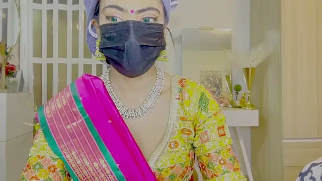 Monalisadon018 online show from April 14, 9:20 pm