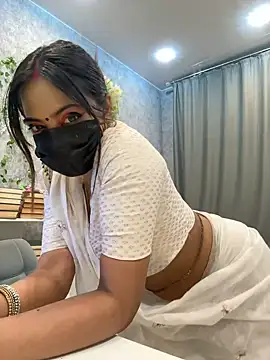 Snapshot of Monalisadon018 chatting on December 9, 6:46 pm Monalisadon018 online show from December 9, 6:46 pm