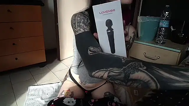 Honey2Bad online show from December 3, 10:47 am