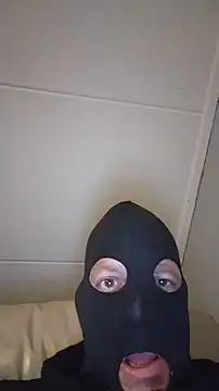 Knuffelstaaf123 online show from May 14, 3:36 am