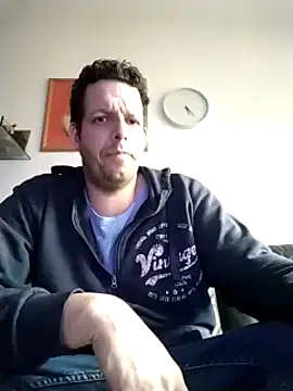 Knuffelstaaf123 online show from February 24, 4:26 pm