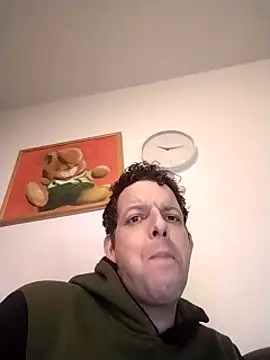 Knuffelstaaf123 online show from February 27, 9:18 am