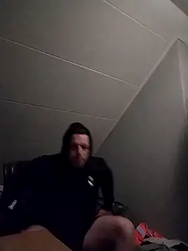 Knuffelstaaf123 online show from March 12, 9:19 pm