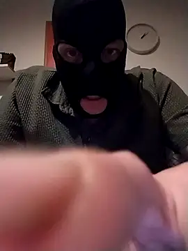 Knuffelstaaf123 online show from January 10, 1:23 am