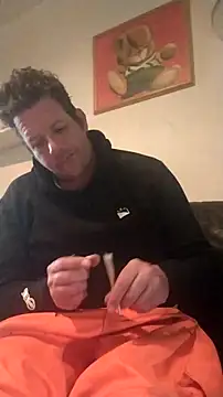 Knuffelstaaf123 online show from March 25, 3:00 pm