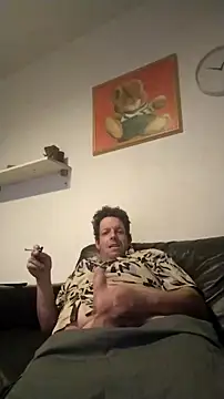 Knuffelstaaf123 online show from December 19, 1:02 pm