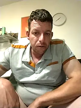 Knuffelstaaf123 online show from September 10, 11:37 pm