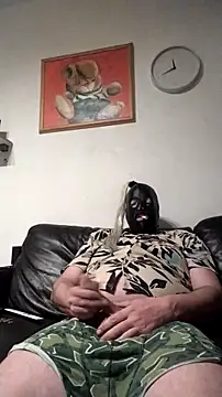 Knuffelstaaf123 online show from December 14, 11:54 pm