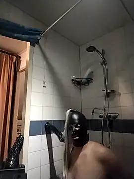 Knuffelstaaf123 online show from December 20, 3:20 am