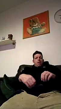 Knuffelstaaf123 online show from February 2, 9:47 pm