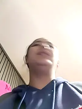 Snapshot of Cute_Penelope chatting on November 11, 11:27 am Cute Penelope online show from November 11, 11:27 am