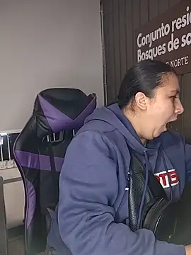 Cute Penelope online show from March 4, 11:07 am