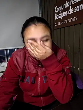 Snapshot of Cute_Penelope chatting on December 16, 12:20 pm Cute Penelope online show from December 16, 12:20 pm