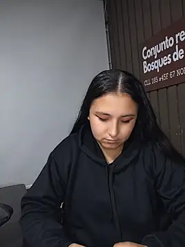 Snapshot of Cute_Penelope chatting on May 19, 11:17 am Cute Penelope online show from May 19, 11:17 am