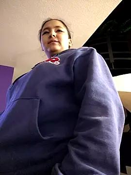 Snapshot of Cute_Penelope chatting on December 5, 11:20 am Cute Penelope online show from December 5, 11:20 am