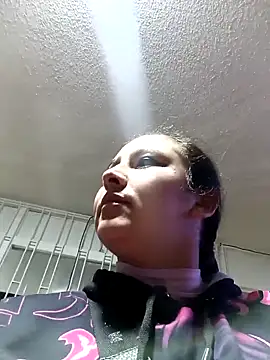 Snapshot of Cute_Penelope chatting on November 18, 11:13 am Cute Penelope online show from November 18, 11:13 am