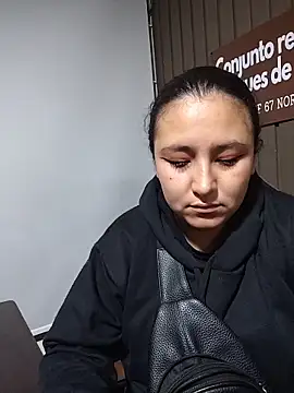 Snapshot of Cute_Penelope chatting on April 29, 11:03 am Cute Penelope online show from April 29, 11:03 am