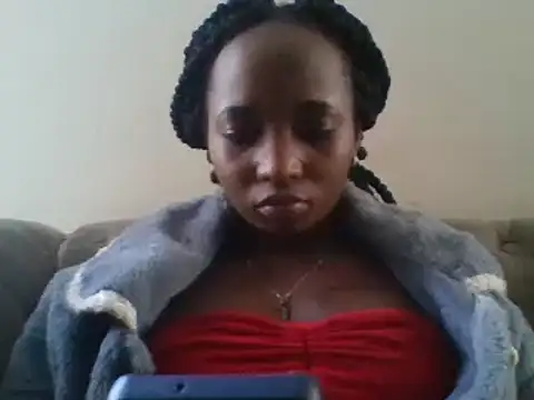 Snapshot of Horny_petite chatting on December 5, 8:16 am Horny petite online show from December 5, 8:16 am