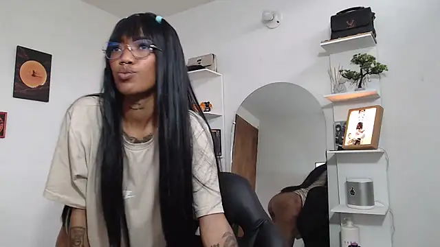 Honey-420- online show from May 17, 3:12 pm