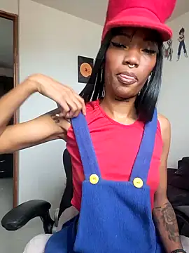 Snapshot of Honey-420- chatting on October 31, 4:03 pm Honey-420- online show from October 31, 4:03 pm