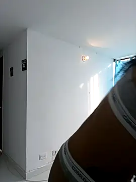 Snapshot of Honey-420- chatting on September 14, 12:05 pm Honey-420- online show from September 14, 12:05 pm