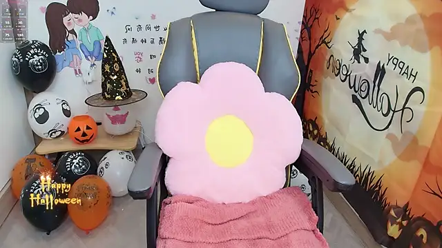  Mizuki  online show from October 31, 2:35 pm