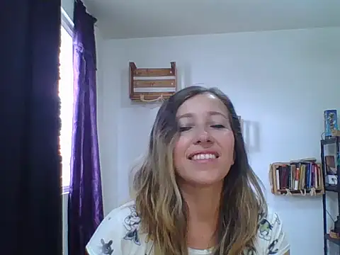 Snapshot of charlott_ponce chatting on September 19, 6:56 pm charlott ponce online show from September 19, 6:56 pm