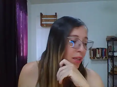 charlott ponce online show from December 2, 5:25 pm