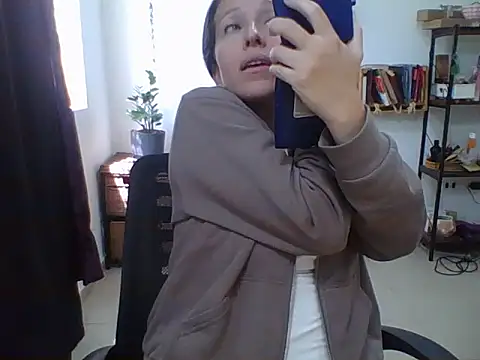 charlott ponce online show from February 8, 6:49 pm