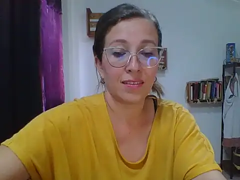 Snapshot of charlott_ponce chatting on September 26, 7:21 pm charlott ponce online show from September 26, 7:21 pm