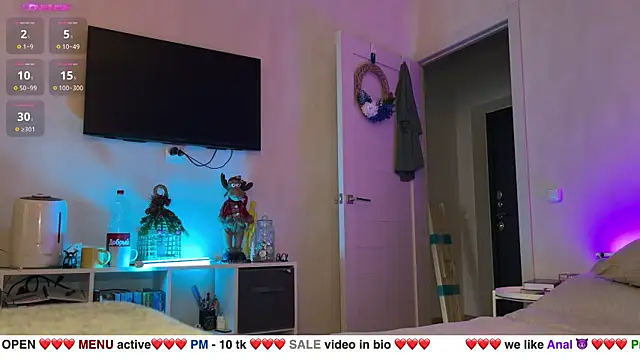 Snapshot of nikitos4you chatting on December 27, 7:51 am nikitos4you online show from December 27, 7:51 am