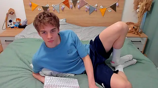 Fandi 777 online show from March 8, 1:03 pm